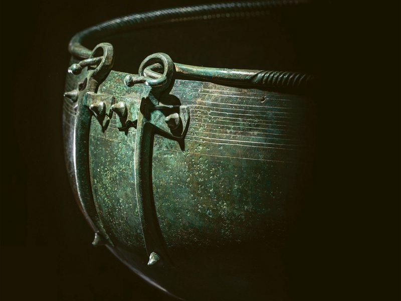 Archäologie Graubünden 6: Forschungen im Kloster St. Johann Müstair und Die hochmittelalterliche Klosteranlage von Müstair: Erste Ergebnisse des aktuellen SFN-Projekts