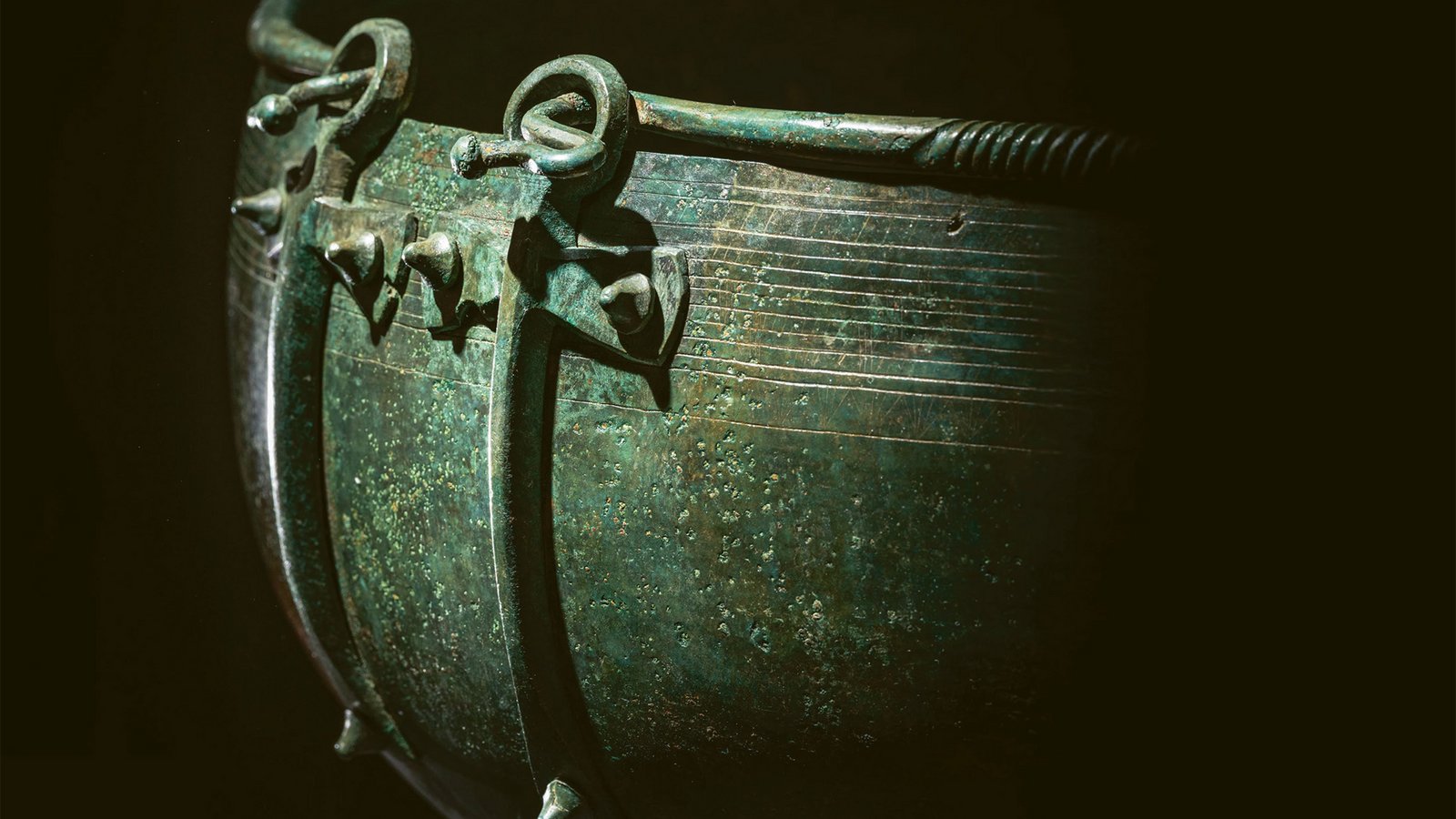 Archäologie Graubünden 6: Forschungen im Kloster St. Johann Müstair und Die hochmittelalterliche Klosteranlage von Müstair: Erste Ergebnisse des aktuellen SFN-Projekts