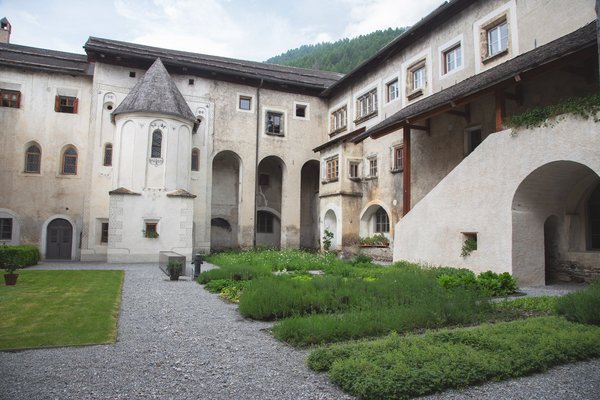 Kreuzgarten Kreuzgarten