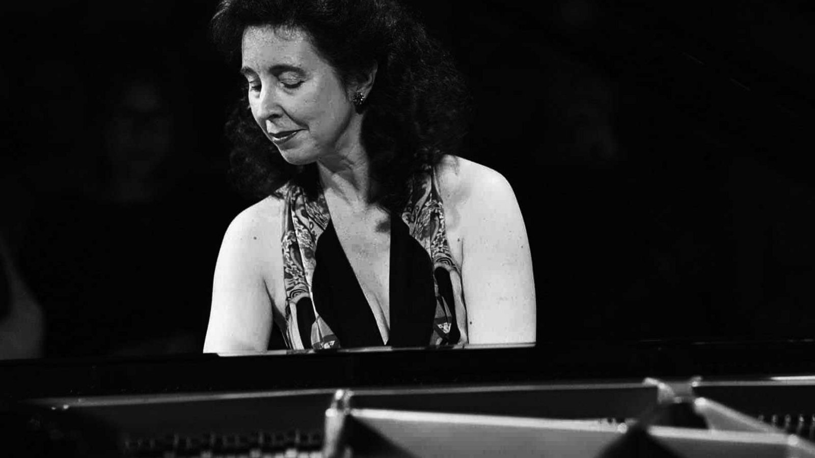 Angela_Hewitt_spielt_in_der_Klosterkirche_St.Johann_Müstair