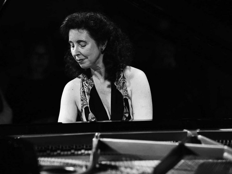 Angela_Hewitt_spielt_in_der_Klosterkirche_St.Johann_Müstair