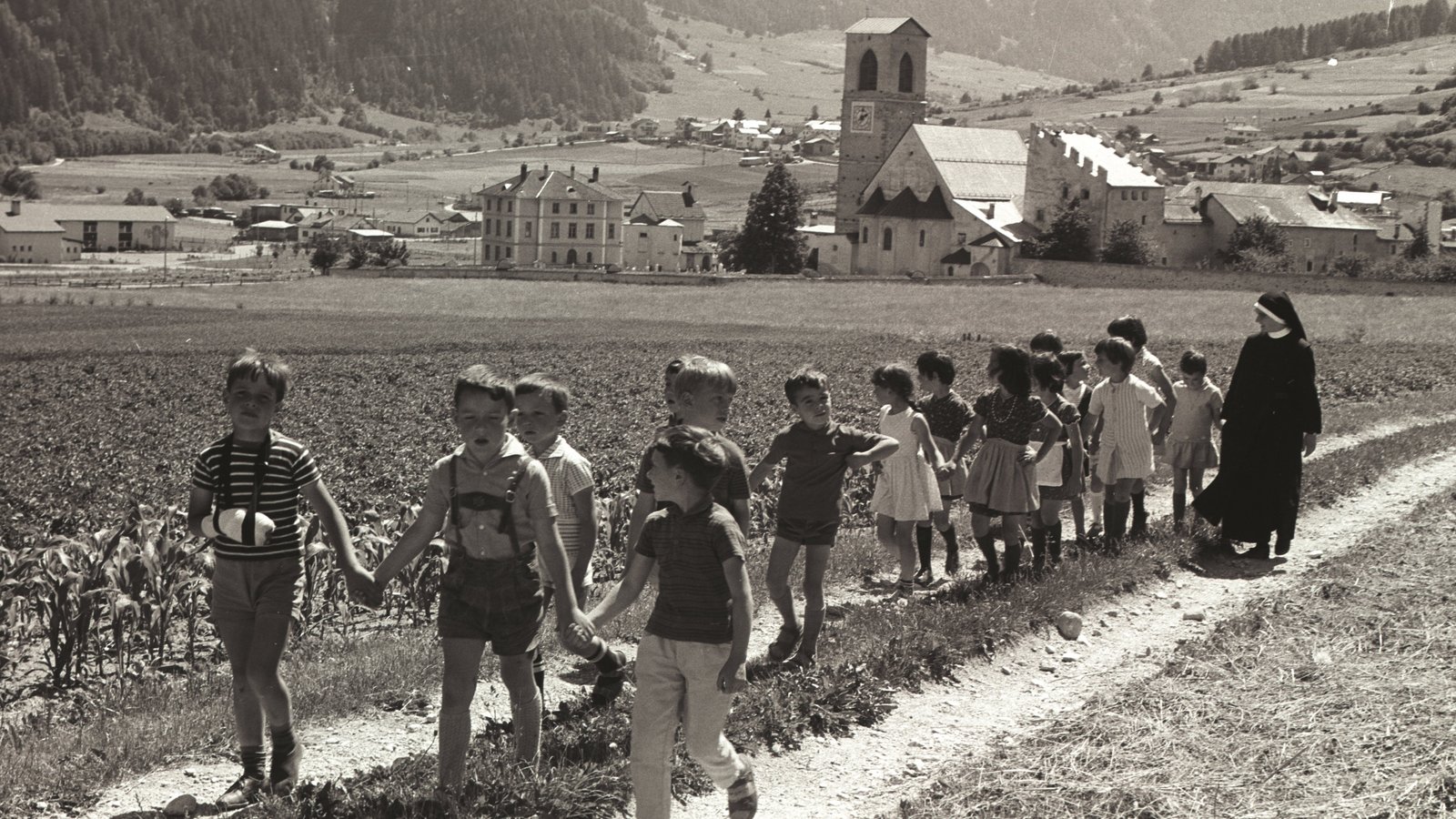 Die Klosterfrauen von Müstair waren früher auch als Lehrerinnen und Kindergärtnerinnen tätig.