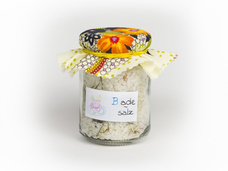 Kräuterbadesalz