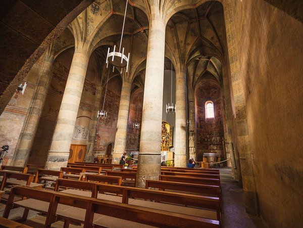 Tour virtuale nella chiesa del monastero - Monastero di San Giovanni a Müstair Tour virtuale nella chiesa del monastero - Monastero di San Giovanni a Müstair